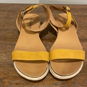 LuckyBrand sandals